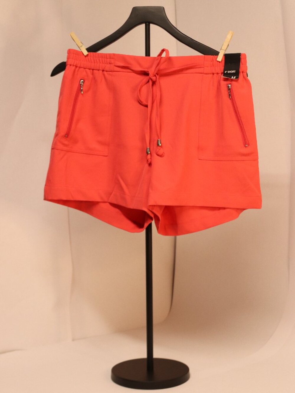 NWT Women's NY & Co Pull-On Shorts Sz M